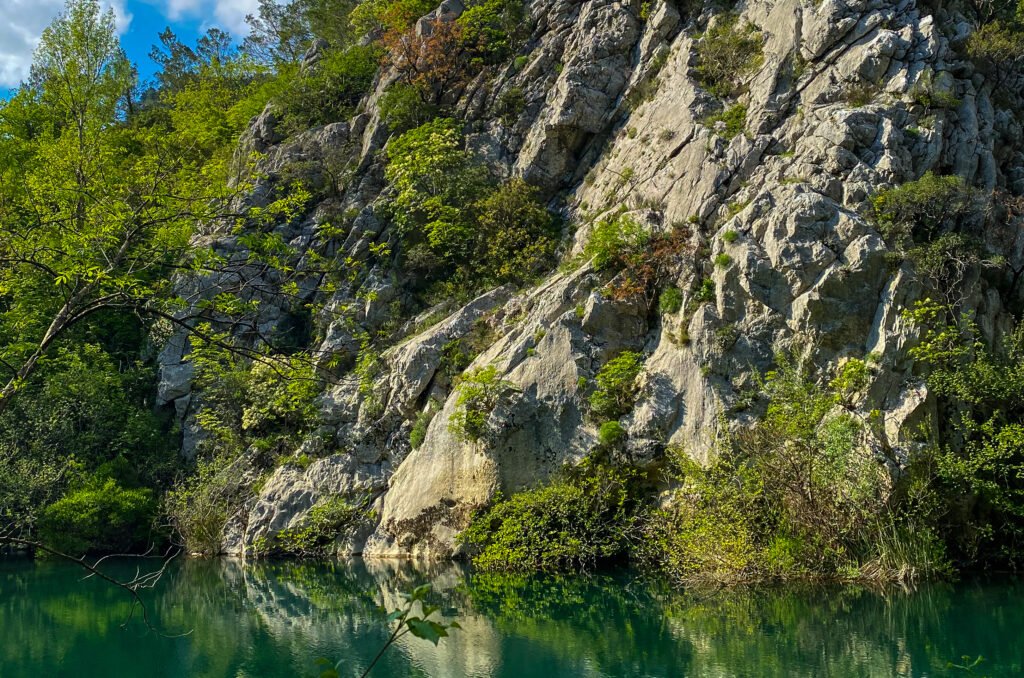 Tisne Stine, Cetina Canyon