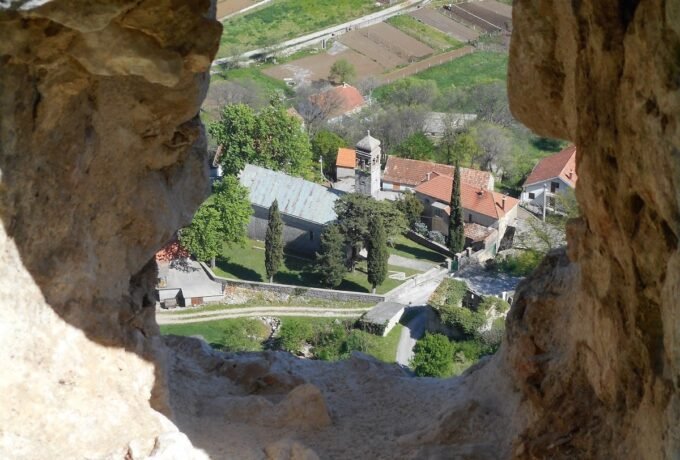 Photo by Lukylipik